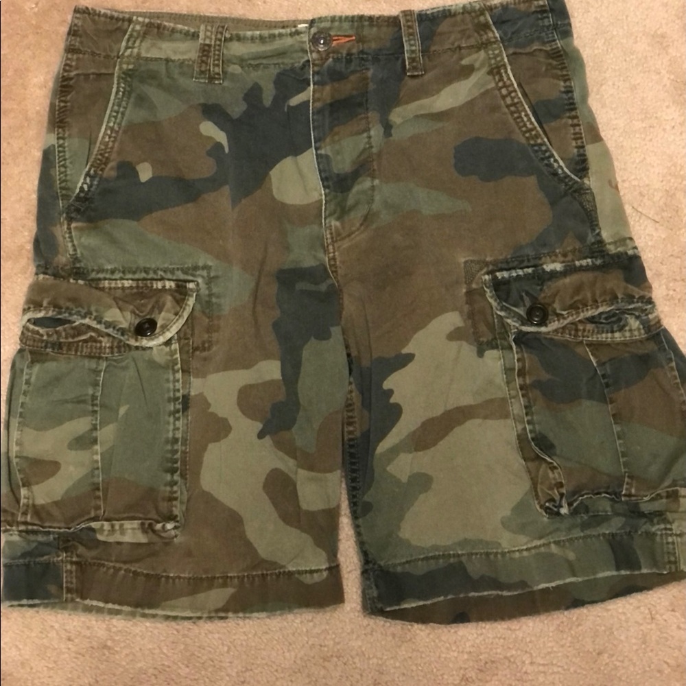 Camo cargo shorts